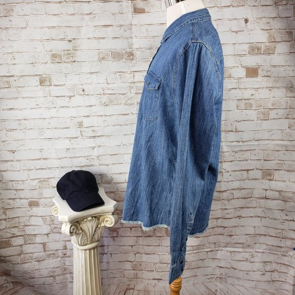 NWT Blake Shelton Mens Blue Denim Shirt Pearl Snap Western Guitar Pick Raw Hem - Picture 4 of 11